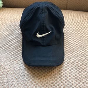 Women’s Nike hat, good condition
